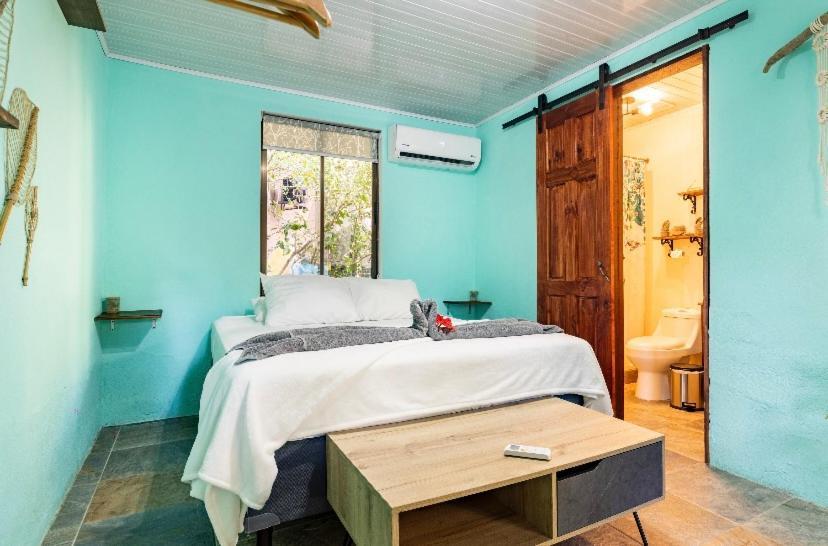 Boutique Rooms River Front At La Junta Dominical Extérieur photo