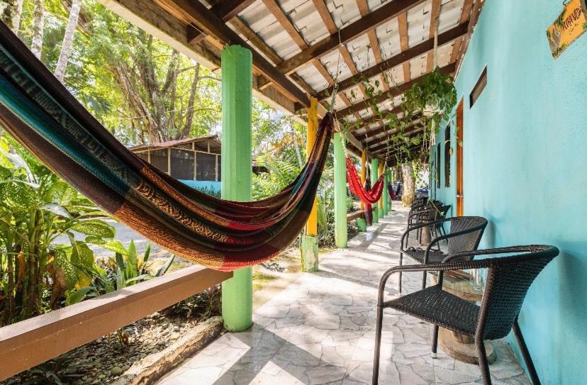 Boutique Rooms River Front At La Junta Dominical Extérieur photo