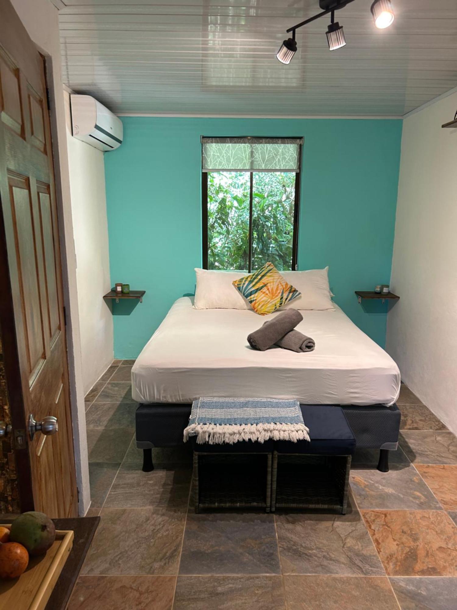 Boutique Rooms River Front At La Junta Dominical Extérieur photo