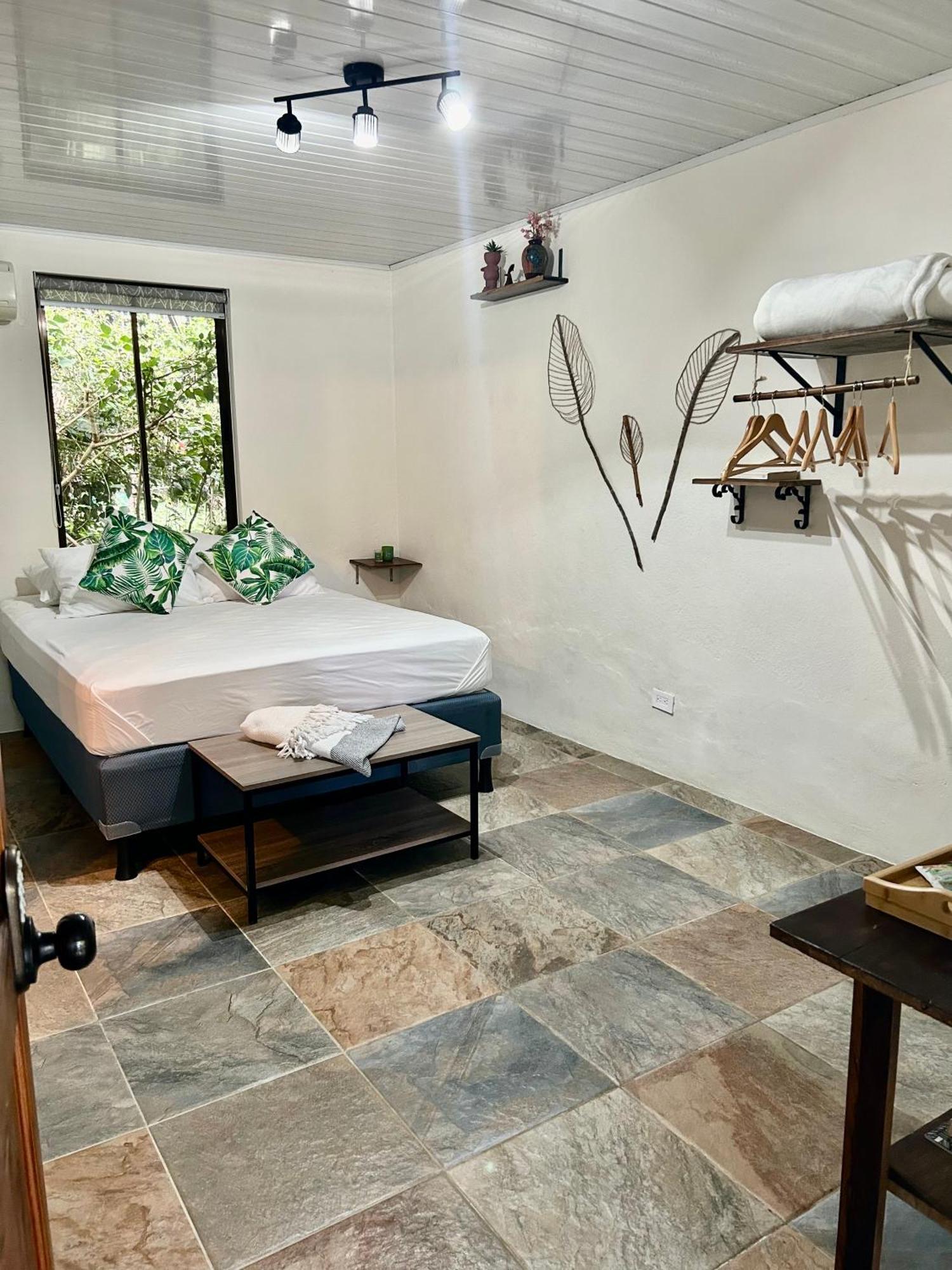 Boutique Rooms River Front At La Junta Dominical Extérieur photo